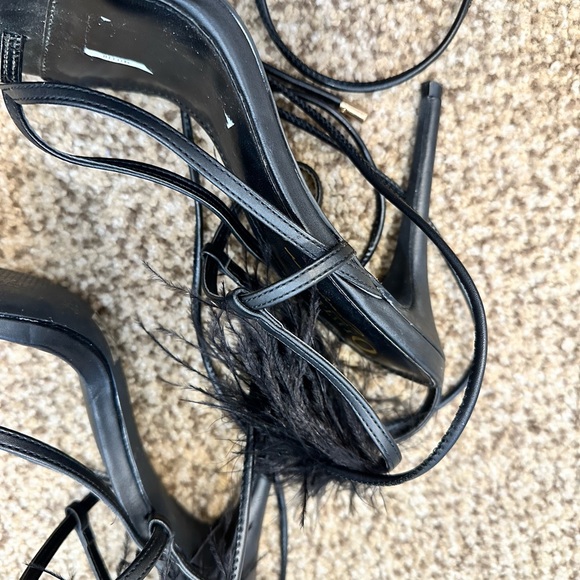 Olivia Ferragamo Black Strap Heels With Fur Size 10 - Picture 4 of 6